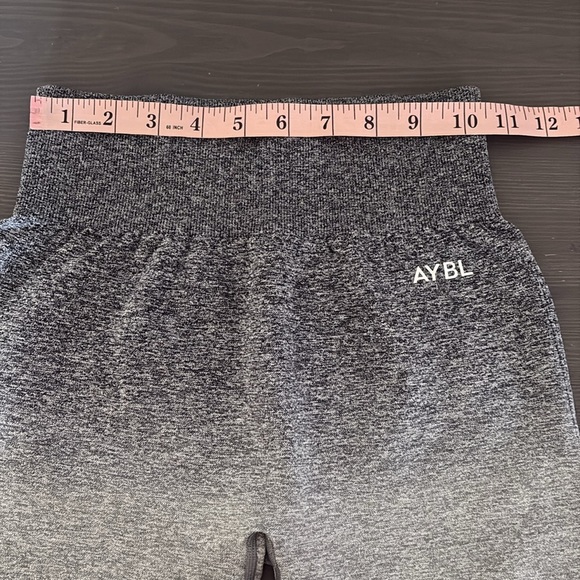 AYBL Pulse Ombré Seamless Biker Shorts Women's Gray Pull On High Waist - Picture 6 of 10